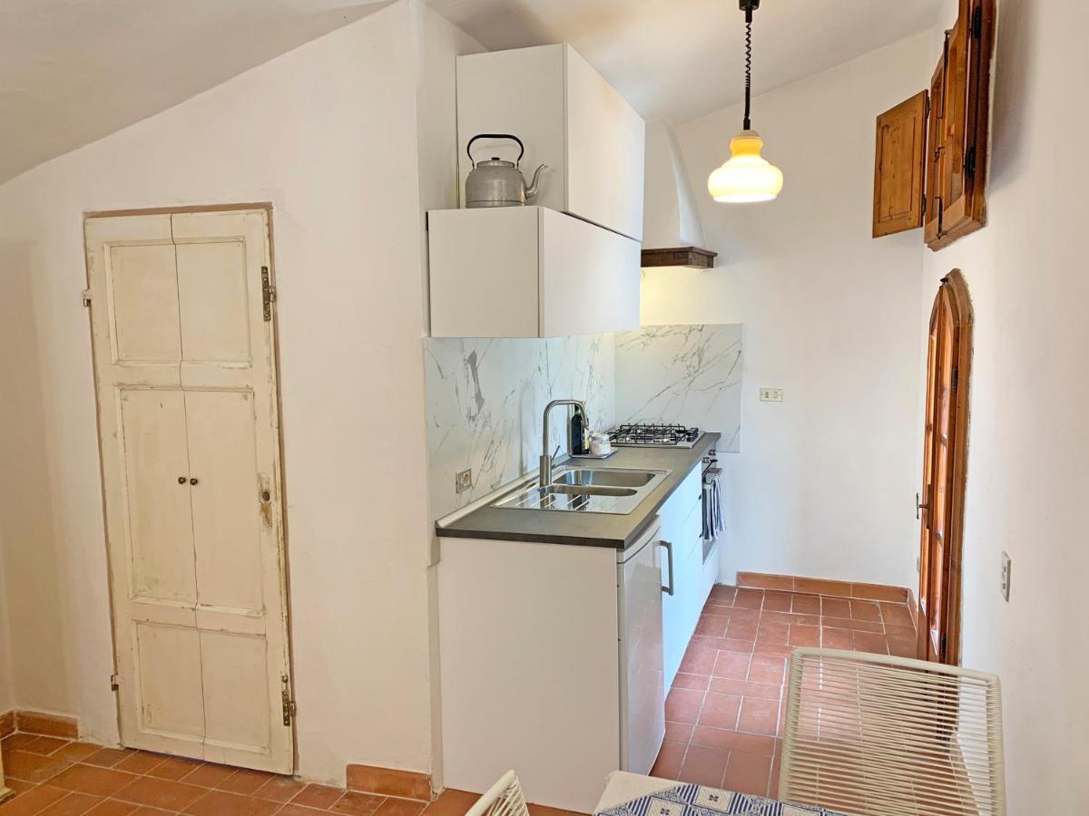 S.M. Il Castro Apartment มอนเตริจโจนี ภายนอก รูปภาพ